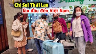 Cả Nhà Duy Kéo Nhau Ra Sân Bay Phú Quốc Âm Thầm Tạo Bất Ngờ Cho Mẹ Ổ Thái Lan, Bé Nan Troll Mẹ